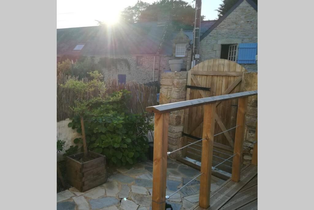 Maison de pêcheur vue golfe Le Hézo Exterior foto